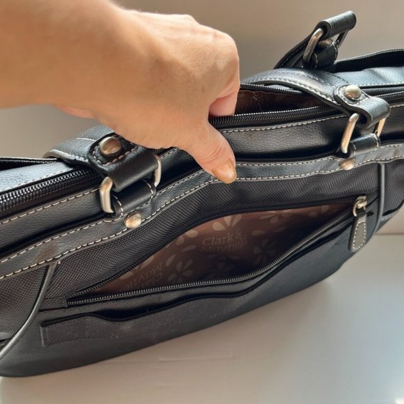 Clark & Mayfield Over Night Zipper Hand Bag Metro Laptop or Diaper Bag or Travel - Picture 4 of 13